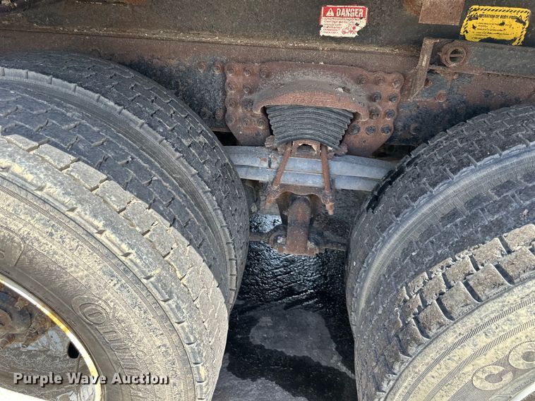 image for item EJ7000 2014 Freightliner  108SD dump truck