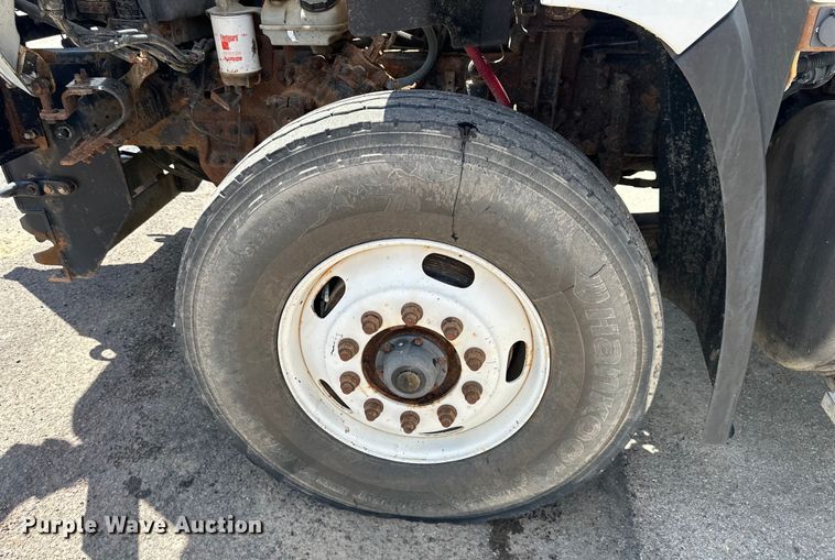 image for item EJ7000 2014 Freightliner  108SD dump truck