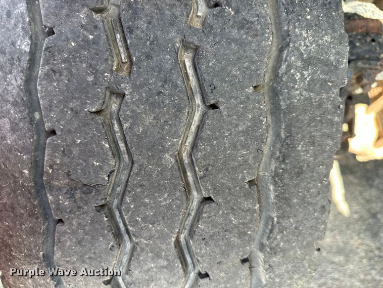 image for item EJ7000 2014 Freightliner  108SD dump truck