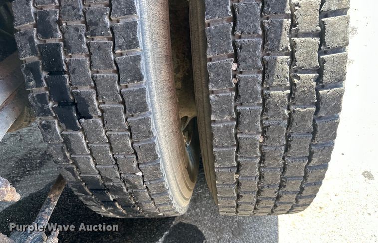 image for item EJ7000 2014 Freightliner  108SD dump truck