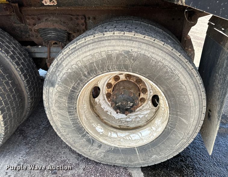 image for item EJ7000 2014 Freightliner  108SD dump truck