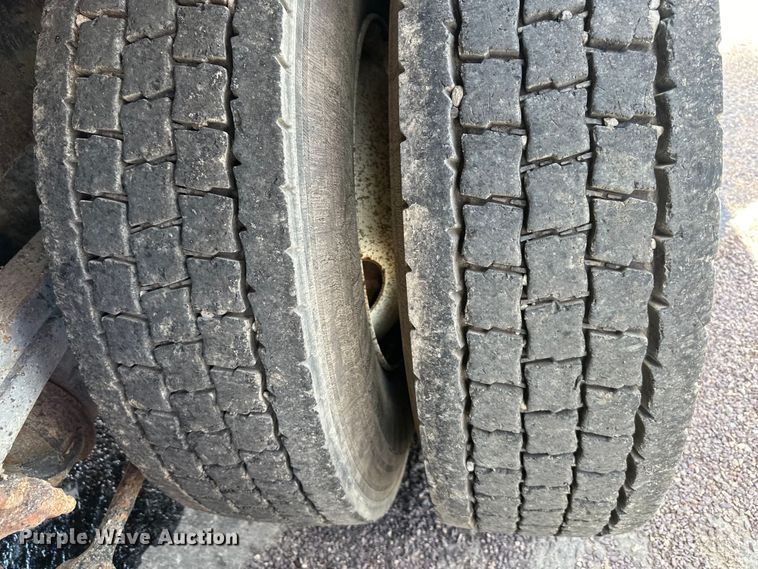 image for item EJ7000 2014 Freightliner  108SD dump truck