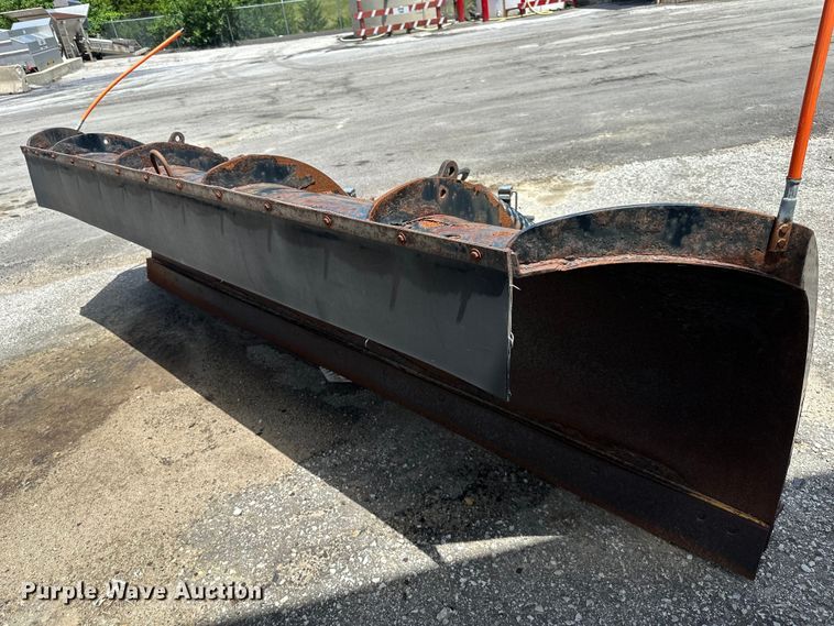 image for item EJ7000 2014 Freightliner  108SD dump truck