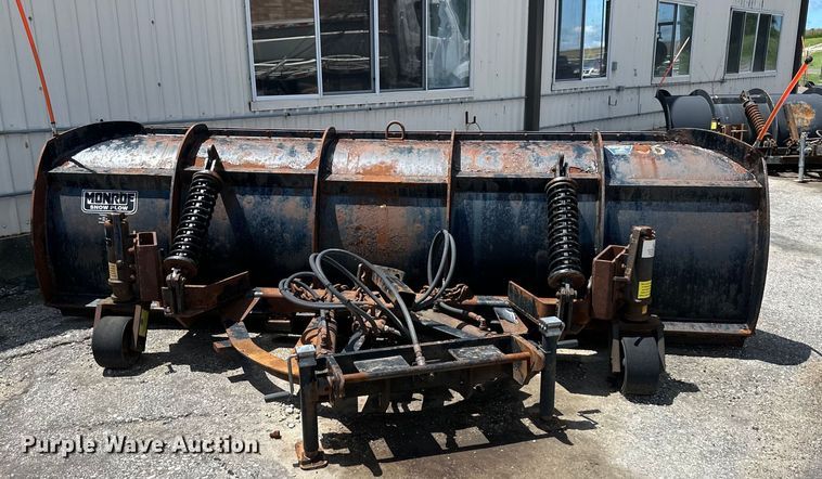 image for item EJ7000 2014 Freightliner  108SD dump truck