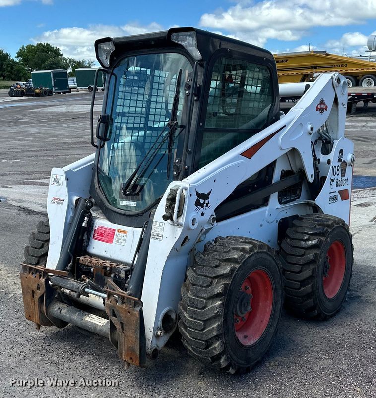 image for item EJ7002 2019 Bobcat  S650 skid steer loader