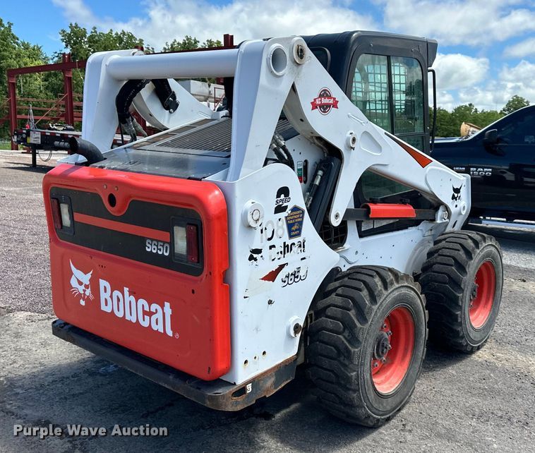 image for item EJ7002 2019 Bobcat  S650 skid steer loader