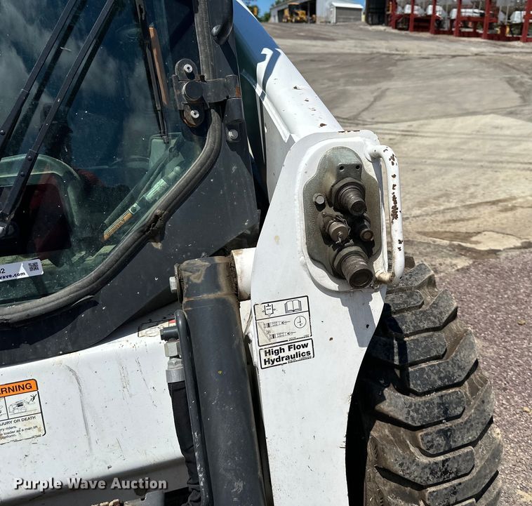 image for item EJ7002 2019 Bobcat  S650 skid steer loader