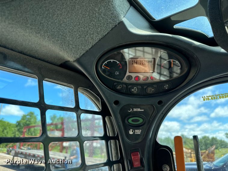 image for item EJ7002 2019 Bobcat  S650 skid steer loader