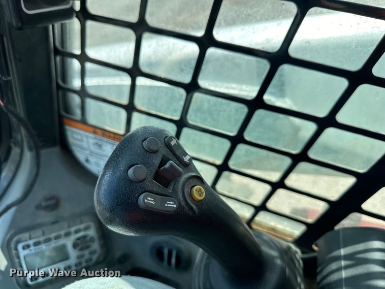 image for item EJ7002 2019 Bobcat  S650 skid steer loader