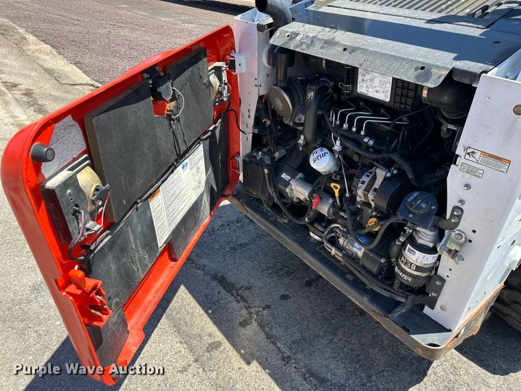 image for item EJ7002 2019 Bobcat  S650 skid steer loader