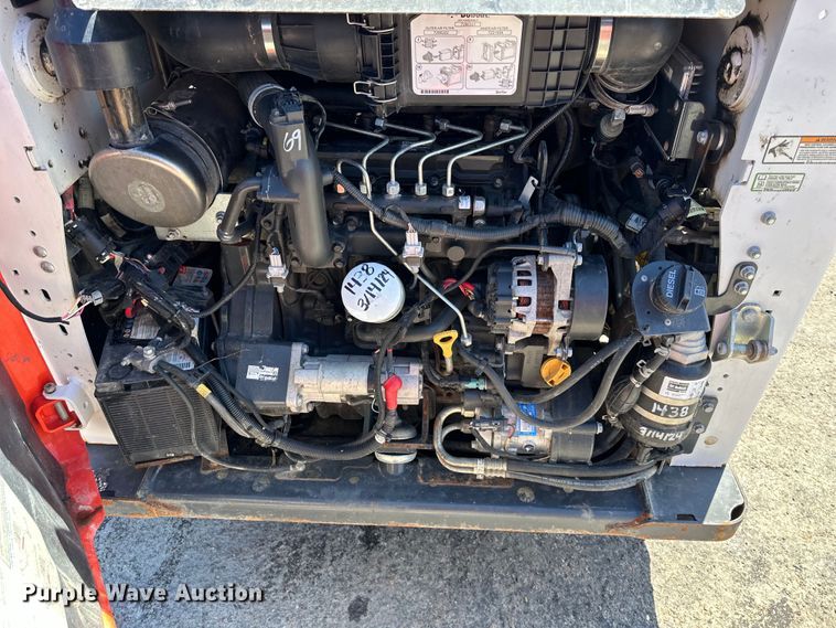 image for item EJ7002 2019 Bobcat  S650 skid steer loader