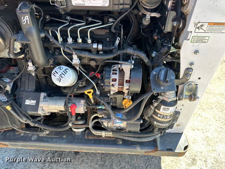 image for item EJ7002 2019 Bobcat  S650 skid steer loader