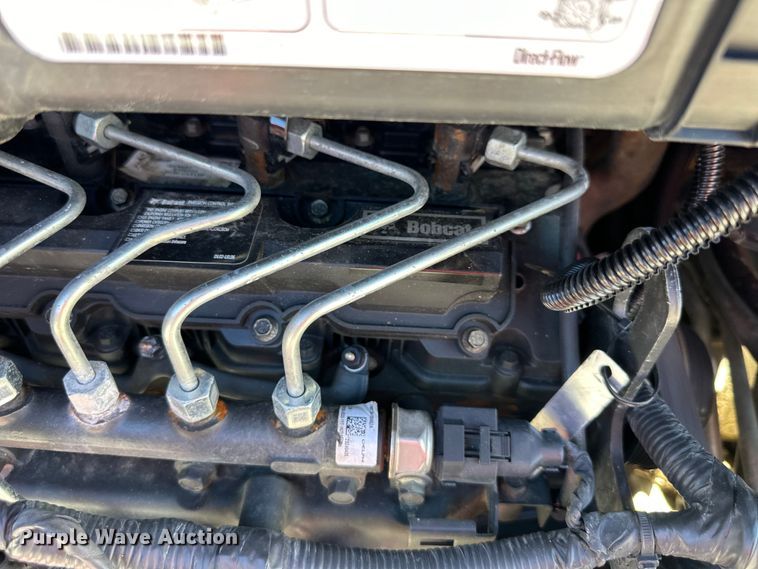 image for item EJ7002 2019 Bobcat  S650 skid steer loader