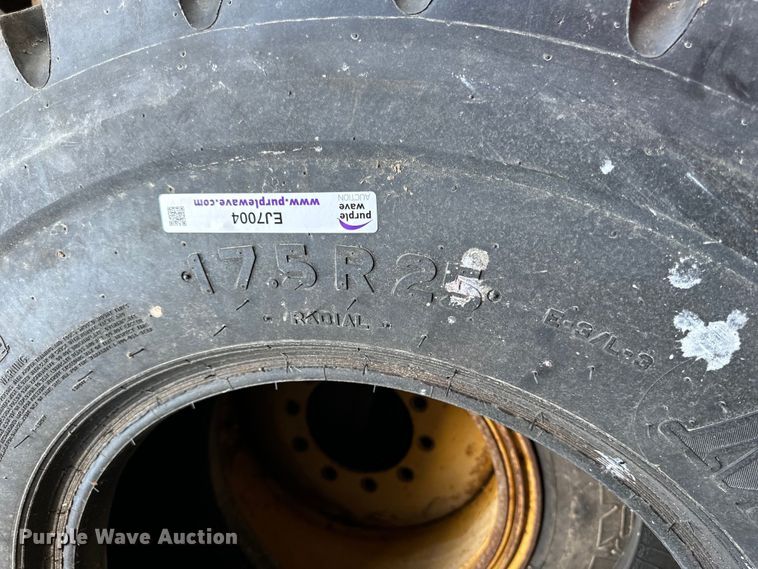 image for item EJ7004 (2) 17.5R25 tires