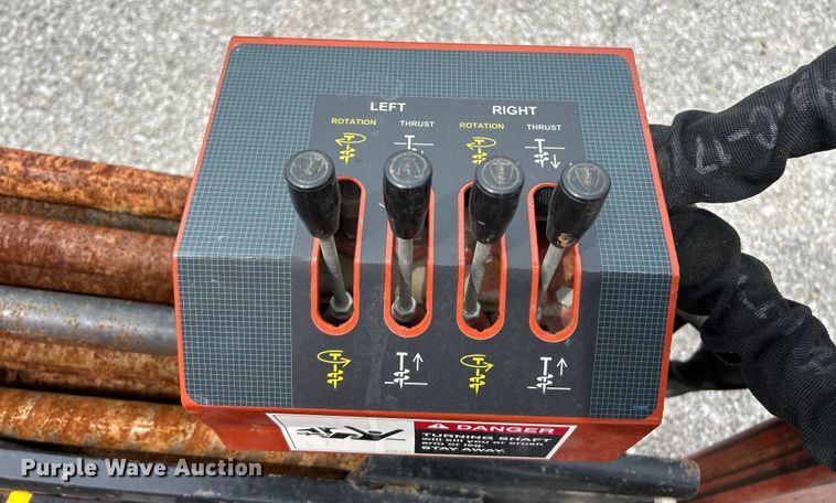 image for item EK4841 1999 Ditch Witch  JT920L directional boring unit