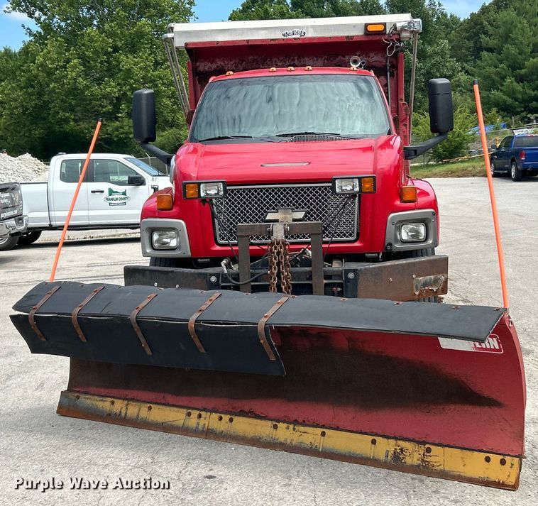 image for item EK4851 2005 Chevrolet  C8500 dump truck