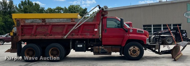 image for item EK4851 2005 Chevrolet  C8500 dump truck
