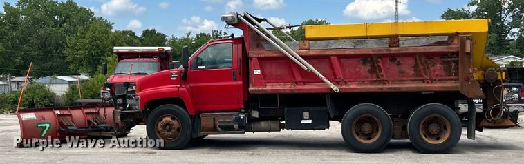 image for item EK4851 2005 Chevrolet  C8500 dump truck