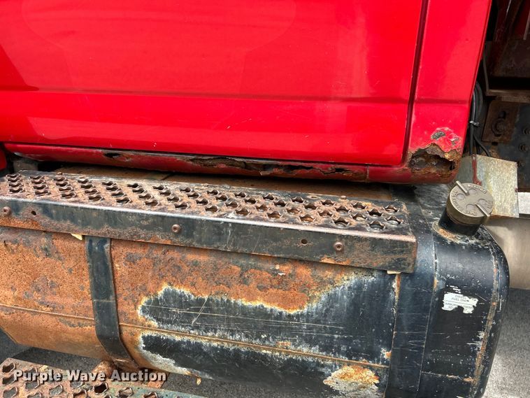 image for item EK4851 2005 Chevrolet  C8500 dump truck