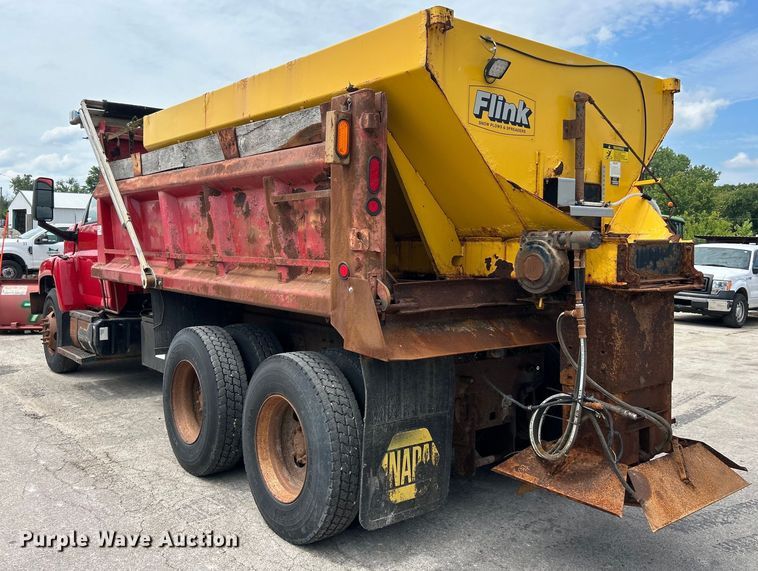 image for item EK4851 2005 Chevrolet  C8500 dump truck