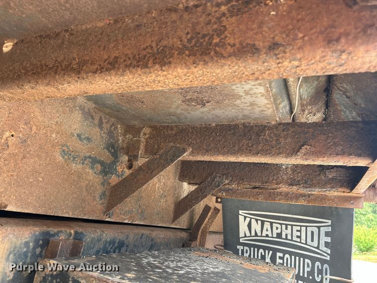 image for item EK4851 2005 Chevrolet  C8500 dump truck