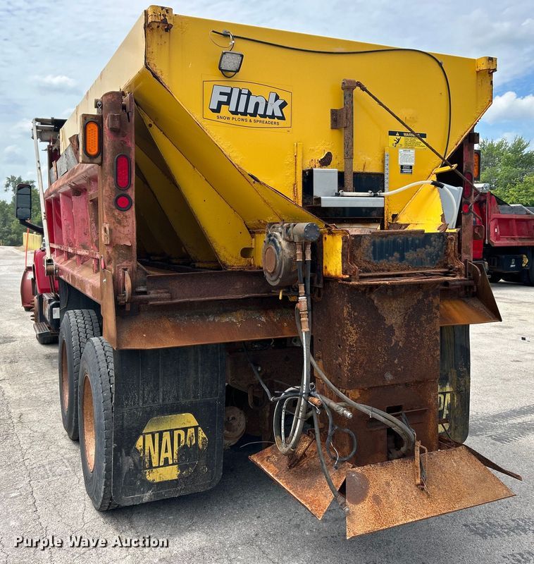 image for item EK4851 2005 Chevrolet  C8500 dump truck