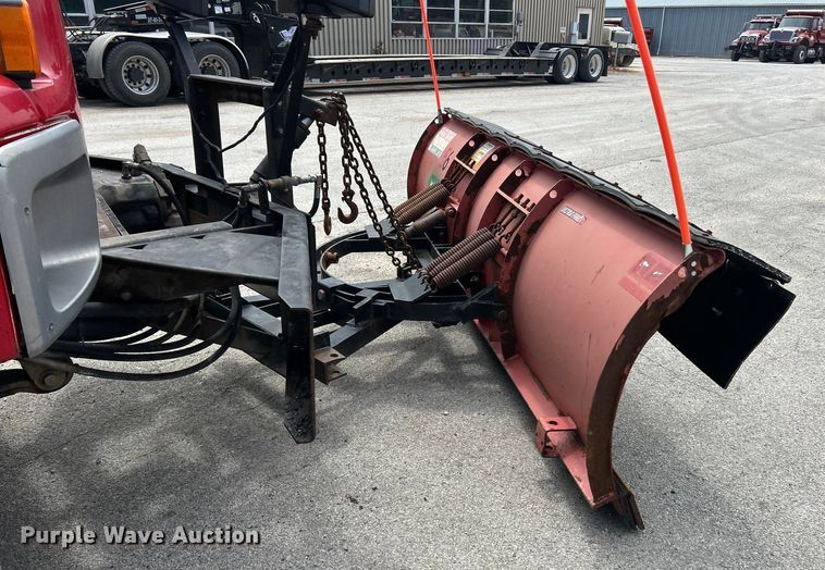 image for item EK4851 2005 Chevrolet  C8500 dump truck