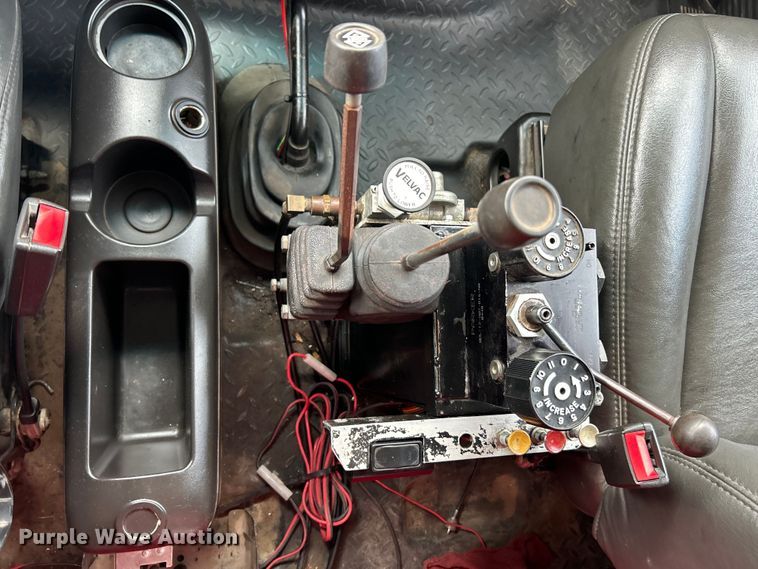 image for item EK4851 2005 Chevrolet  C8500 dump truck