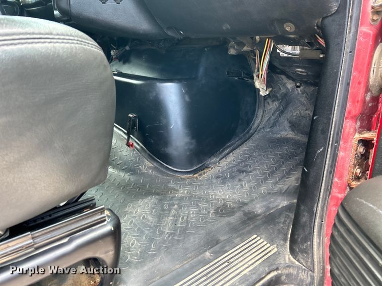 image for item EK4851 2005 Chevrolet  C8500 dump truck