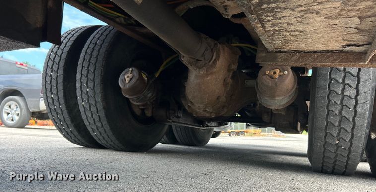 image for item EK4851 2005 Chevrolet  C8500 dump truck