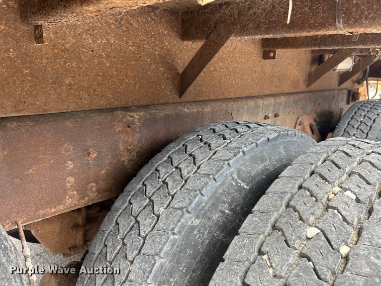 image for item EK4851 2005 Chevrolet  C8500 dump truck