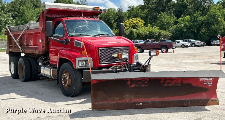 image for item EK4852 2005 Chevrolet  C8500 dump truck