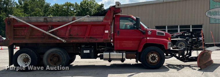 image for item EK4852 2005 Chevrolet  C8500 dump truck