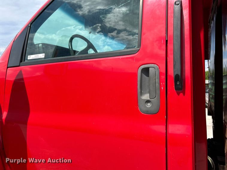 image for item EK4852 2005 Chevrolet  C8500 dump truck