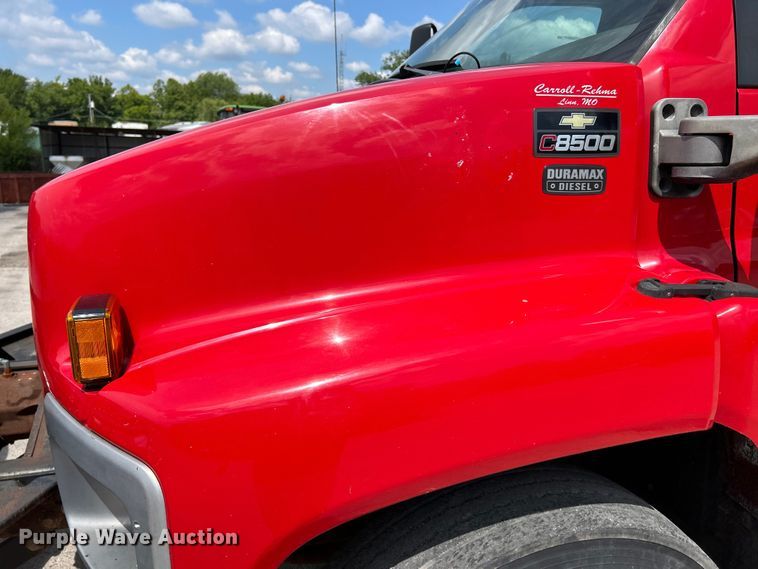 image for item EK4852 2005 Chevrolet  C8500 dump truck