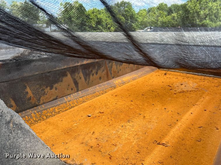 image for item EK4852 2005 Chevrolet  C8500 dump truck