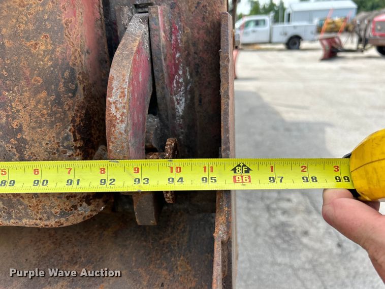 image for item EK4852 2005 Chevrolet  C8500 dump truck