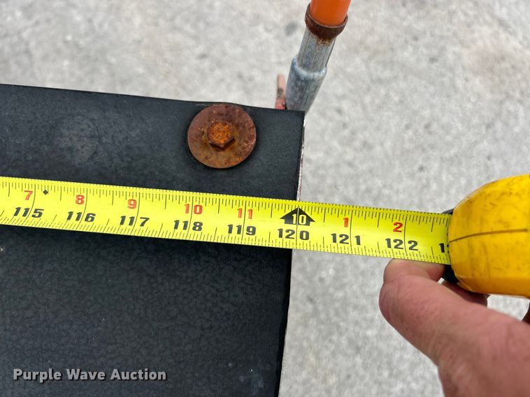 image for item EK4852 2005 Chevrolet  C8500 dump truck