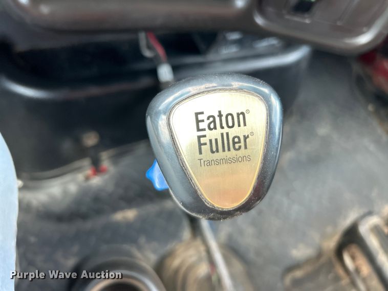 image for item EK4852 2005 Chevrolet  C8500 dump truck