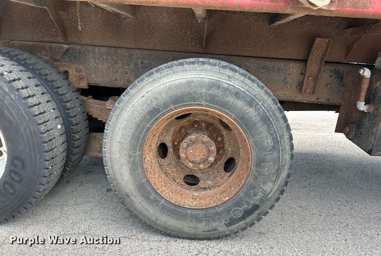 image for item EK4852 2005 Chevrolet  C8500 dump truck