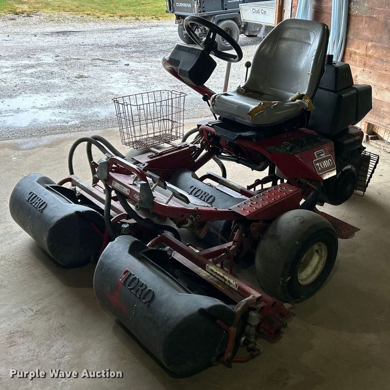 image for item EK4875 Toro Greensmaster 3100 reel mower