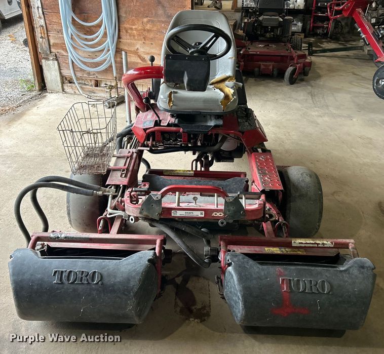image for item EK4875 Toro Greensmaster 3100 reel mower