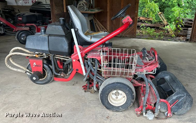 image for item EK4875 Toro Greensmaster 3100 reel mower