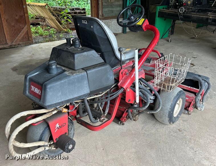 image for item EK4875 Toro Greensmaster 3100 reel mower