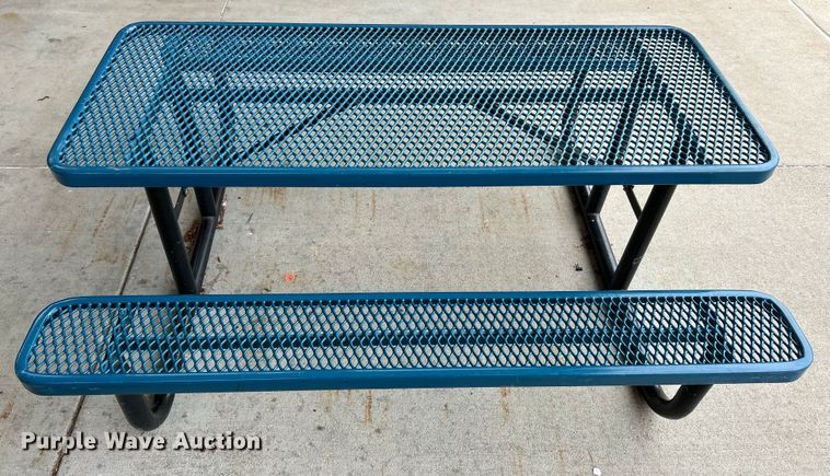 image for item EK4931 (4) picnic tables