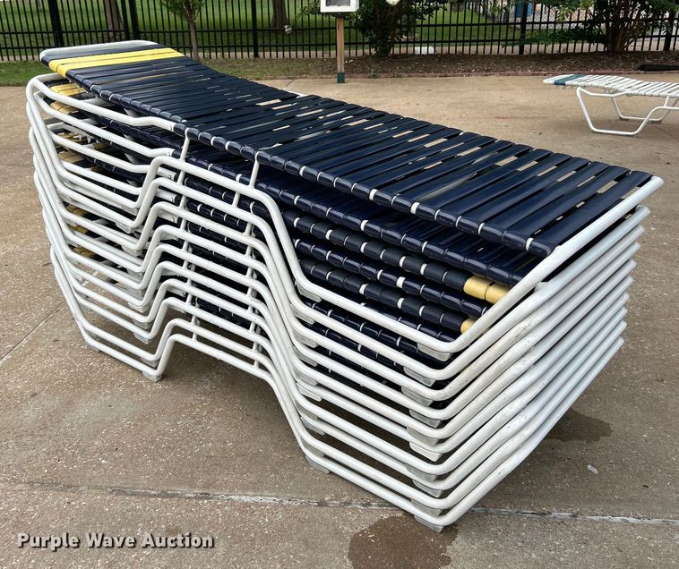 image for item EK4935 (25) pool lounge chairs 