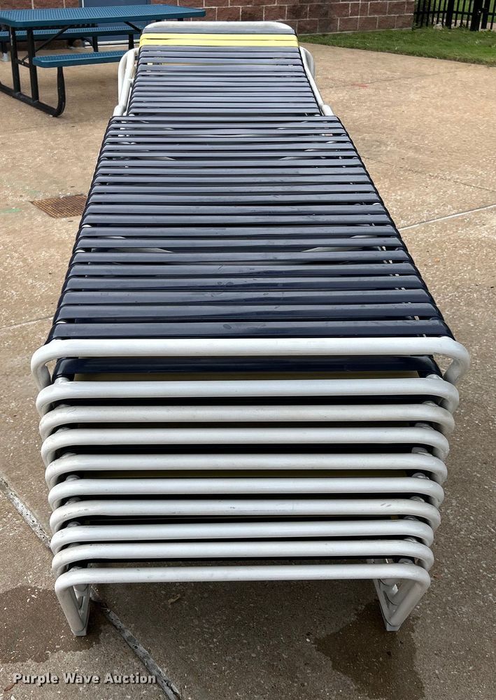 image for item EK4940 (25) pool lounge chairs 