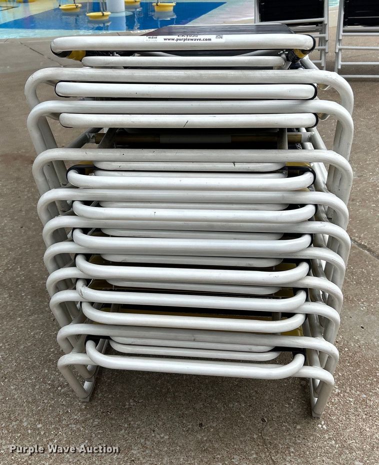 image for item EK4940 (25) pool lounge chairs 