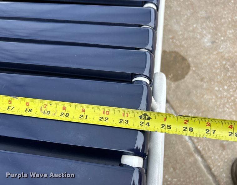 image for item EK4940 (25) pool lounge chairs 