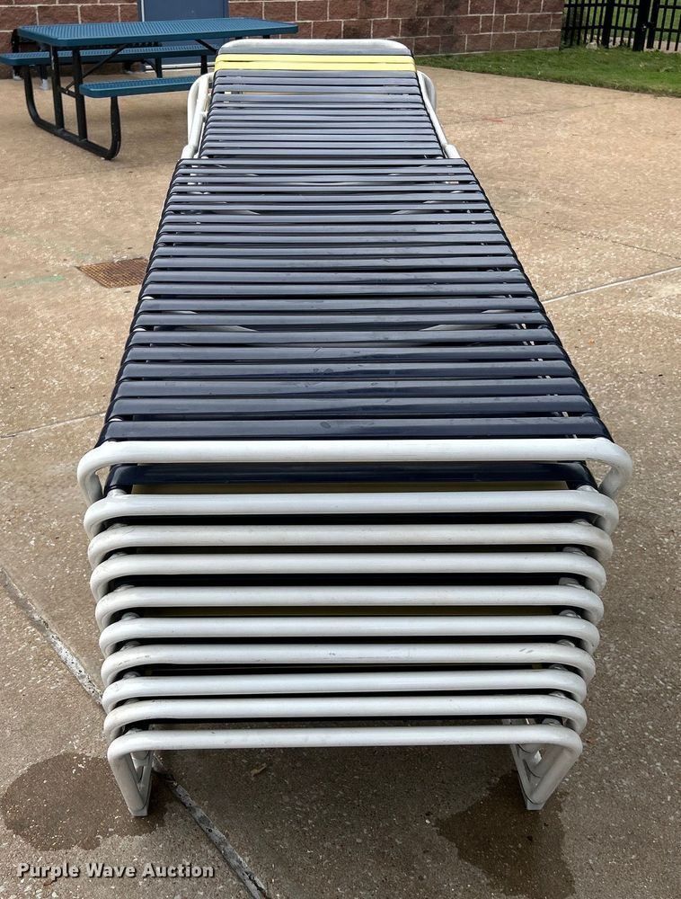 image for item EK4942 (25) pool lounge chairs 